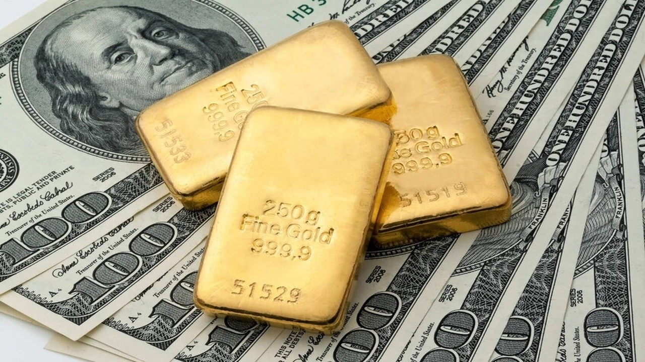 سعر الصرف والجرام.. استقرار تداولات الذهب والدولار في الأسواق العراقية